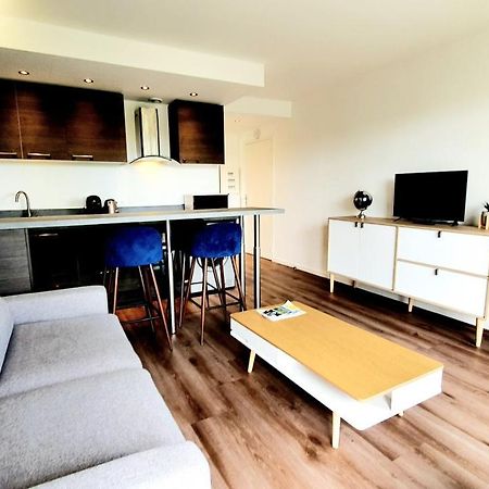 Le Nid Douillet D'Angelique Et David Avec Parking Apartment Rambouillet Exterior foto