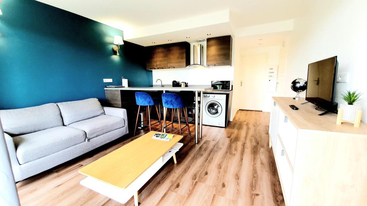Le Nid Douillet D'Angelique Et David Avec Parking Apartment Rambouillet Exterior foto