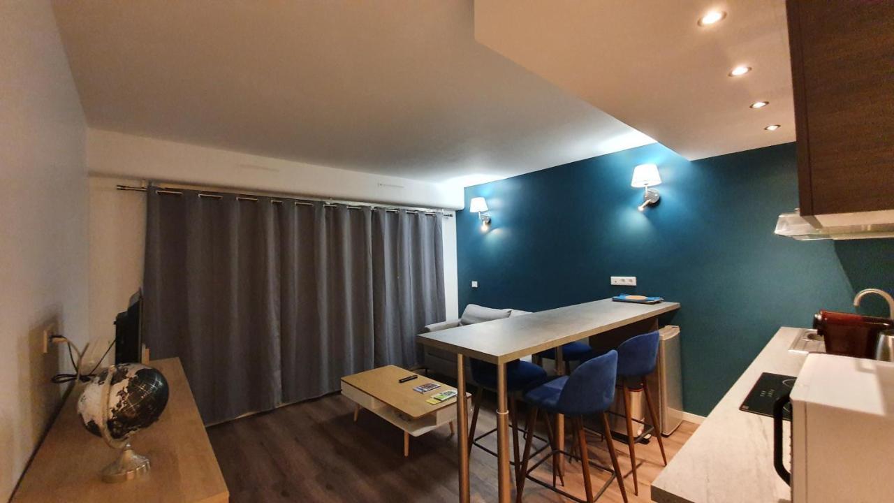 Le Nid Douillet D'Angelique Et David Avec Parking Apartment Rambouillet Exterior foto
